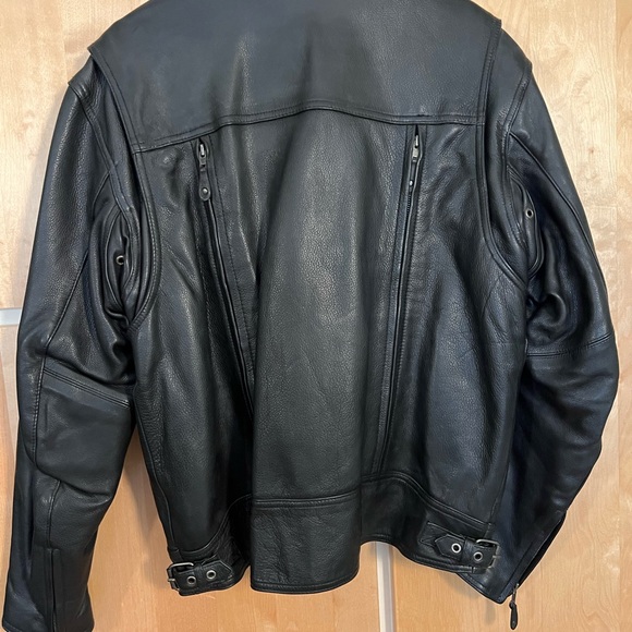 Real Motorcycle Jacket built for riding - Picture 2 of 7